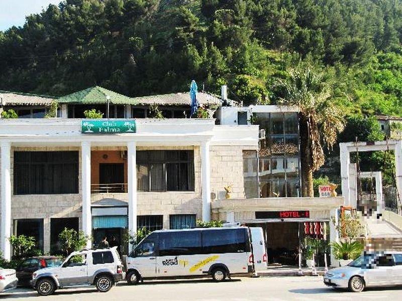 Palma Hotel เบราท ภายนอก รูปภาพ